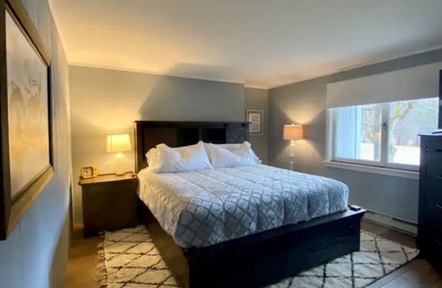 Walk to Cranmore and North Conway Village! Condo w/AC, W/D, Pool