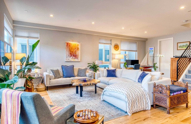 Walk to Empower Field: Townhome w/Hot Tub!