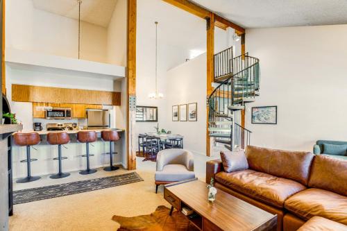 Walk to Lift Mtn-View Crested Butte Condo with Loft