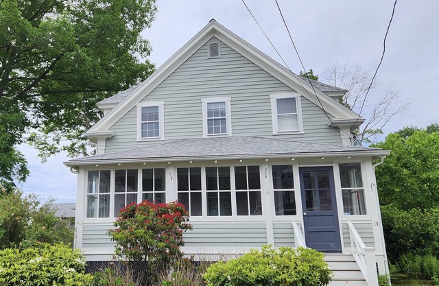 Walk to the ocean and restaurants, home in the heart of Beverly Farms