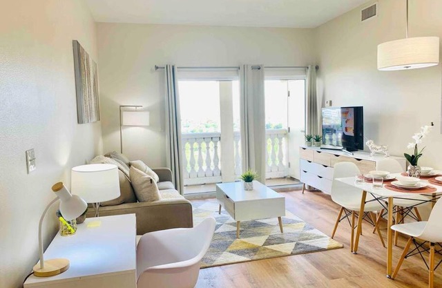 Walking Distance from Universal One Bedroom Resort