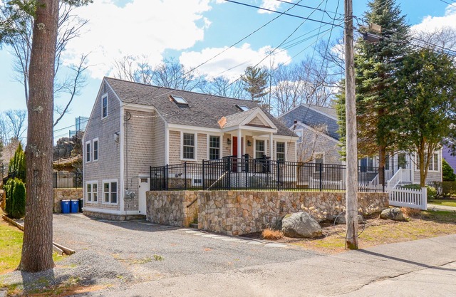 Walking distance to everything in the heart of Ogunquit