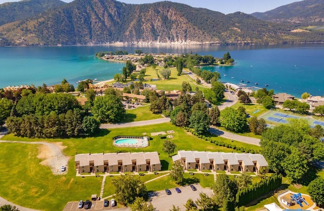 Wapato Point Condo on Lake Chelan with Resort Amenities! 2Bed/2Bath, Upper Floor-Unit 658