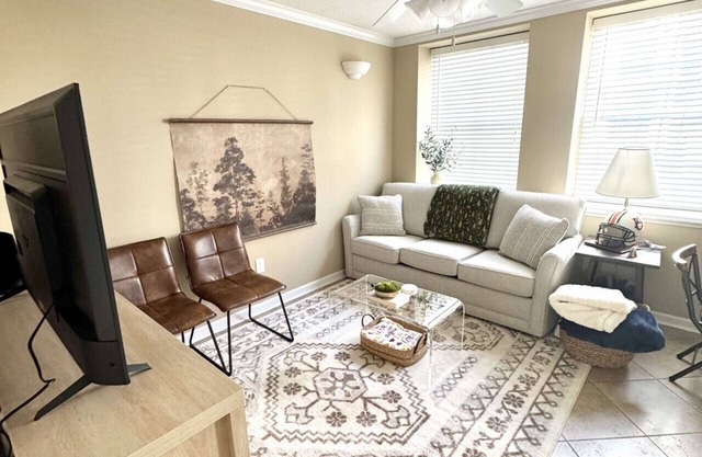 War Eagle Villa- .4 From Toomers, Stadium, Neville Arena-walk to Chick-fil-A
