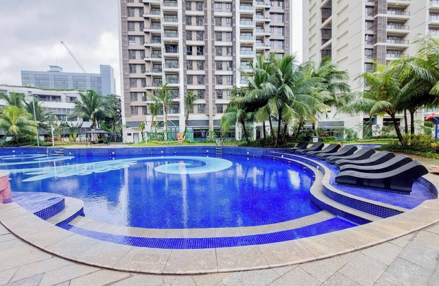 Warm And Nice Studio Room Sky House Bsd Apartment