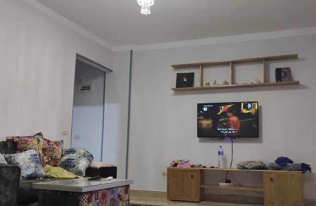Warm apartment, Spacious living room with cozy dining area,3 beautiful bedrooms.