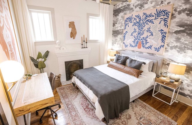 Warm Lafayette Escape Fireplace, Full Kitchen & Free Parking
