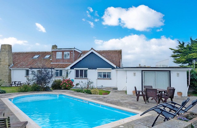 Warner Wood - Selsey - sleeps 15 guests in 5 bedrooms