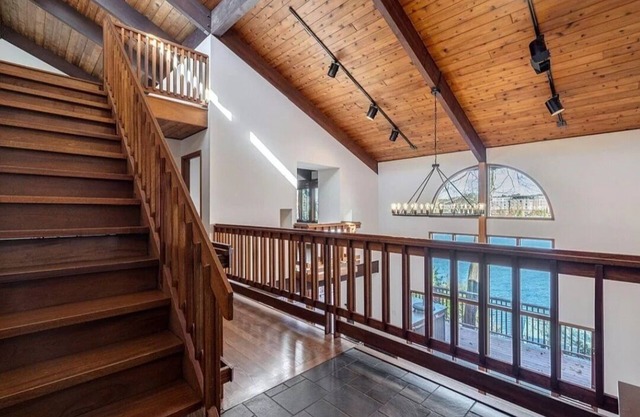 Water's Edge on the Savannah River. Only 3 miles from the Master's, sleeps 9!