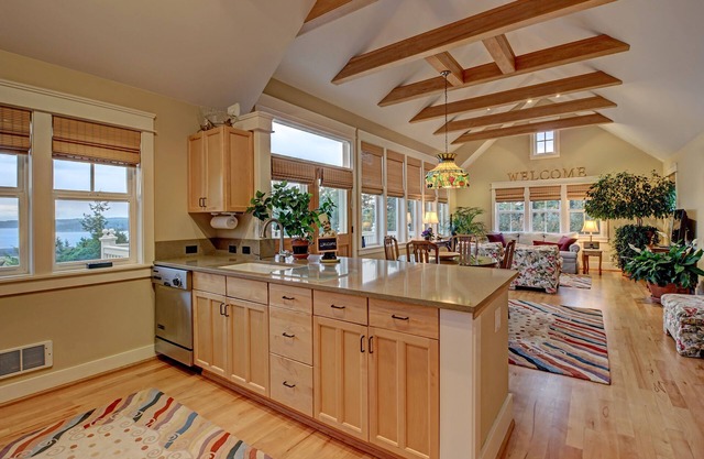 Water View Cape Cod Home Near Town