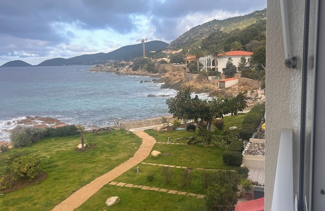 Waterfront apartment with breathtaking view of the Sanguinaires mountains