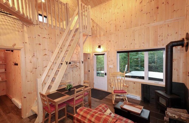 Waterfront Cabin with Spa - Le Colvert