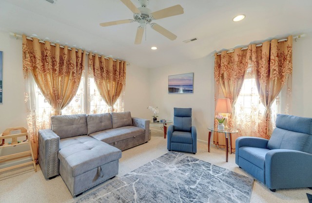 Waterfront Crystal Coast Vacation Rental Getaway!