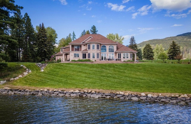 Waterfront Home on Comeback Bay | Ideal for Family Reunions