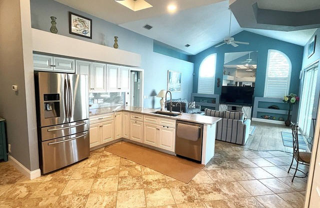 Waterfront Home-Screened Heated Pool, Intercoastal Access-Boat Dock-Salt Water