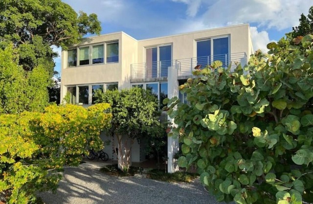 Waterfront Luxury Bayside Home, Maritime Modern