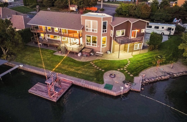 Waterfront perfection with multiple bedrooms & bathrooms - 5000 sf