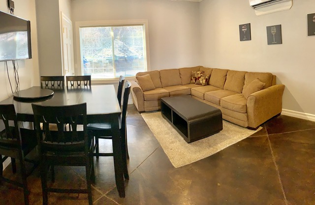 Watkins Glen 3-Bedroom Suites Unit 4