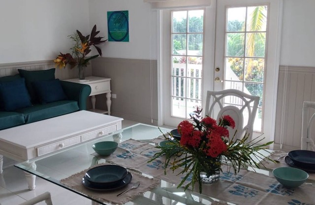 WAVESONG! Lovely 2 Bed, 2 Bath modern condo in Playa Azul, Marbella, Costa Rica
