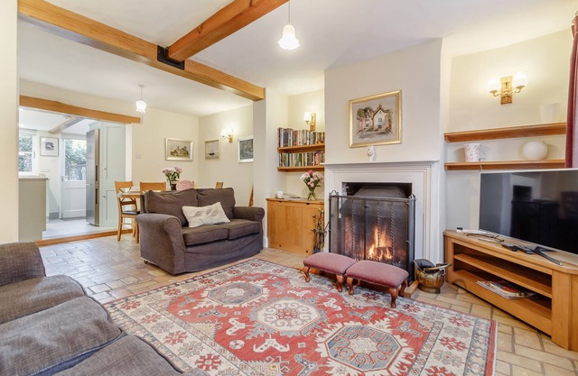 Wayfarer Cottage - Three Bedroom House, Sleeps 5