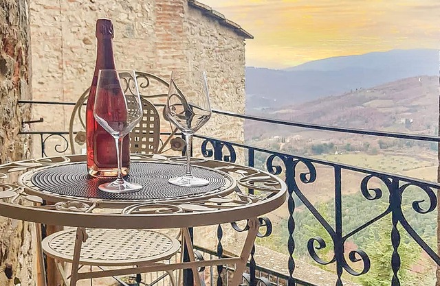 Welcome to this luxury apartment in Monte Santa Maria Tiberina ? Enjoy the vacation of a lifetime he