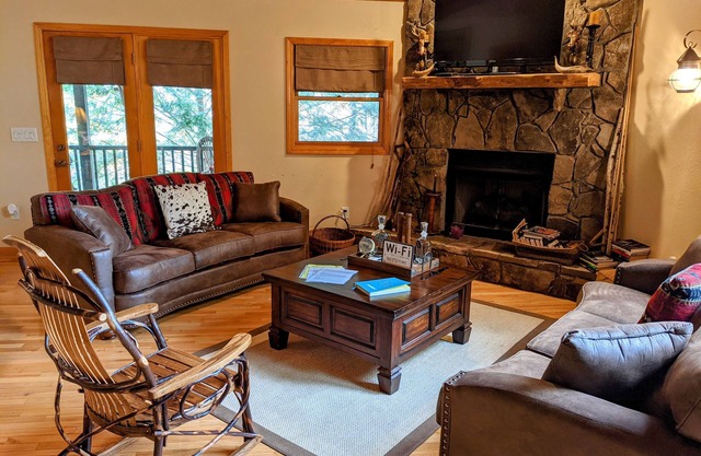 Welcome to Black Clock Cabin. Relax and enjoy the peaceful sounds of nature.