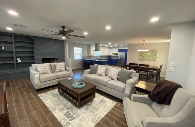 Welcome to Camelot! This home is in a quiet neighborhood close to OKC activity.