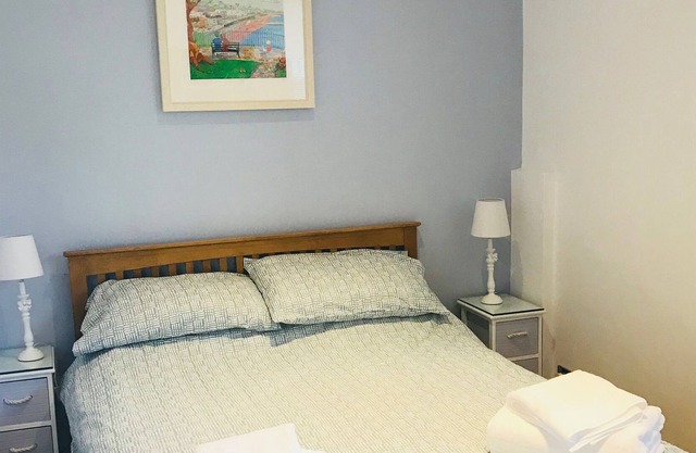 WELCOME TO LITTLE WEECH - a gorgeous getaway nook in Dawlish Devon