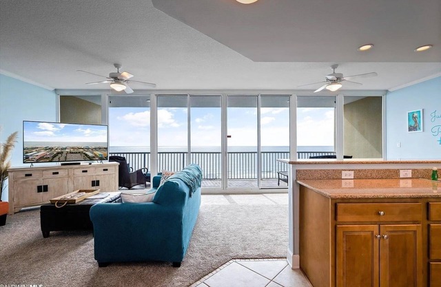 Welcome to our Beach Dream View, The Sunrise and Sunset are breath taking