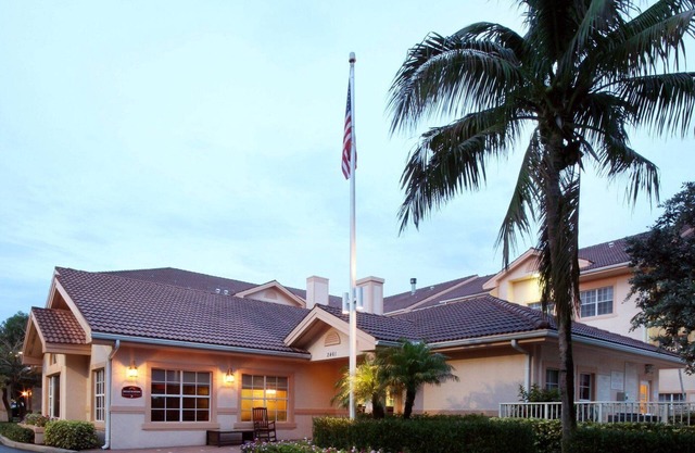 Welcome to The Courtyard at The Villages!nA Cozy Floridian Escape. All Luxuries!