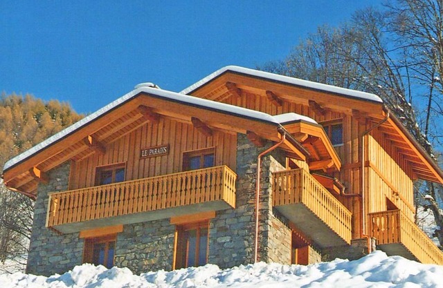 Well-equipped chalet with a fabulous location
