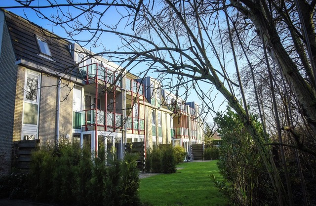 Well-kept apartment a stone's throw from the sea