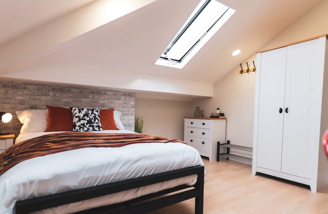 Wellington House Apartment 7 close to Manchester Airport