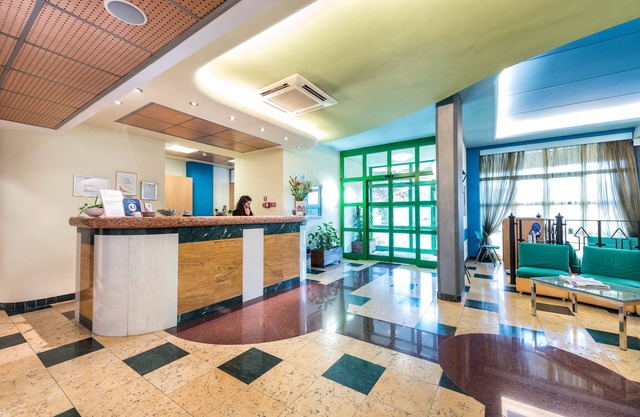 West Point Airport Hotel