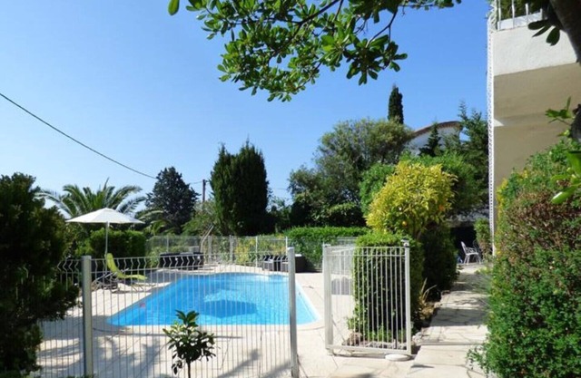 When the cicadas wake up: Lavender