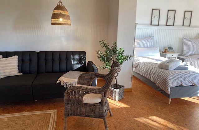 Whirlpool, terrace & country house style - dream vacation apartment on the Alb