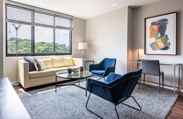White Plains Two Bed with Luxury Amenities