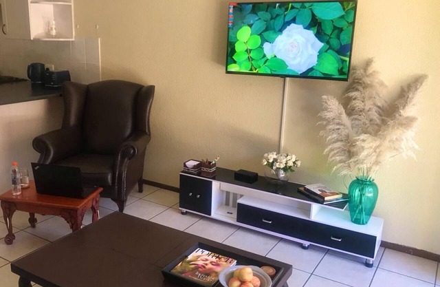 White Rose Cozy Apartment