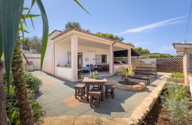 White Sand Private Villa Near The Sea, Wifi