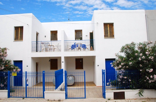 white villa near the center and beach of Porto Cesareo