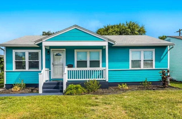 Whiting Island - 3BR close to beach w/ hot tub