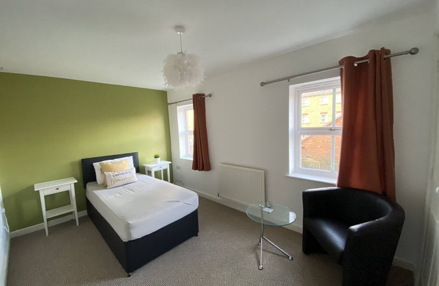 Wilce House - 4 Bedroom House in Wellingborough
