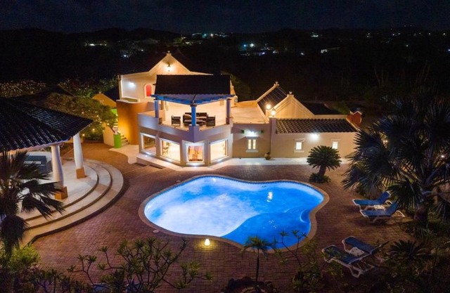 Wilderness Retreat-arubas Biggest Nature Hideaway