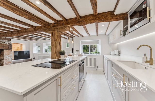 Willowbrook Cottage - 3 Bed Countryside Escape