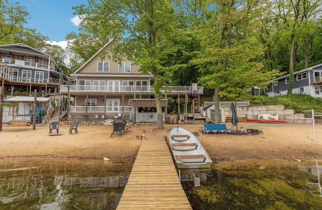 Wind Chime Cottage: Just listed! Crisp Air and Tiki Charm on Lake Tahoe