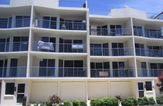 WINDBOURNE UNIT 8 - This neat and tidy 1st floor unit is tucked away in the quiet section of the Gol