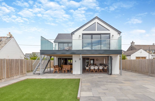 Windmill View - Trevone