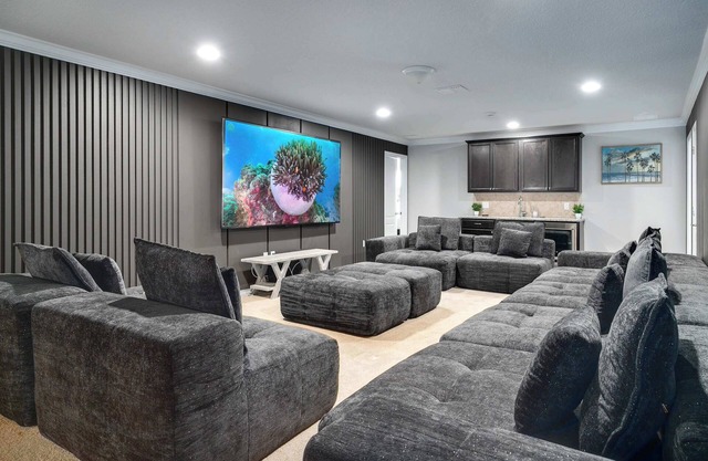 Windsor Westside Family Paradise