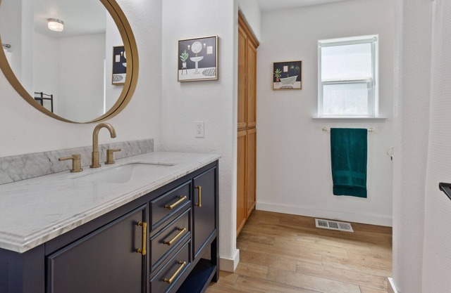 Wine tasting, hiking, fishing, lakes, mountains