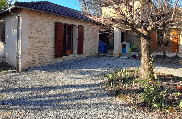 Wing of country house on the edge of Dordogne, Lot, Corrèze